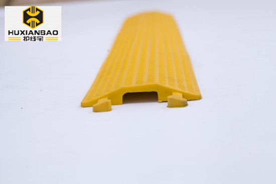 蓋線(xiàn)板橡膠蓋線(xiàn)板