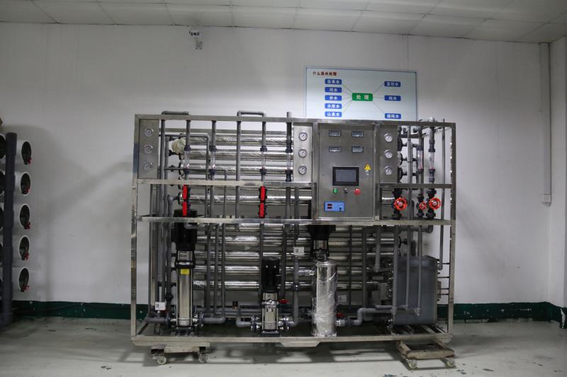 鎮江超純水設備/鎮江顯像管用超純水/超純水機/超純水配件