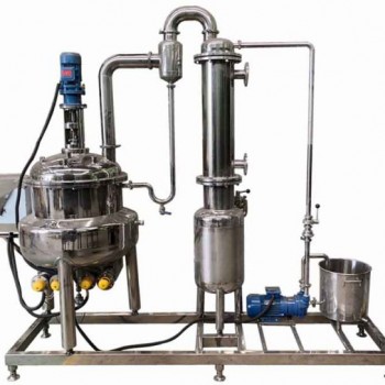 真空減壓刮板濃縮器真空減壓濃縮罐玉祥