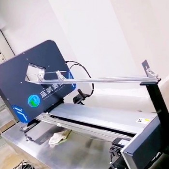 長圓棒直線度抽檢的*方案：直線度測量儀的應(yīng)用解析