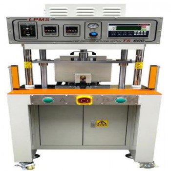 側(cè)式注膠單工位一體機(jī)